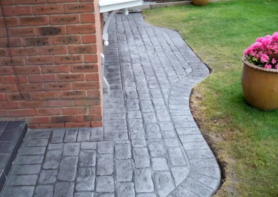 imprinted concrete cobble styles