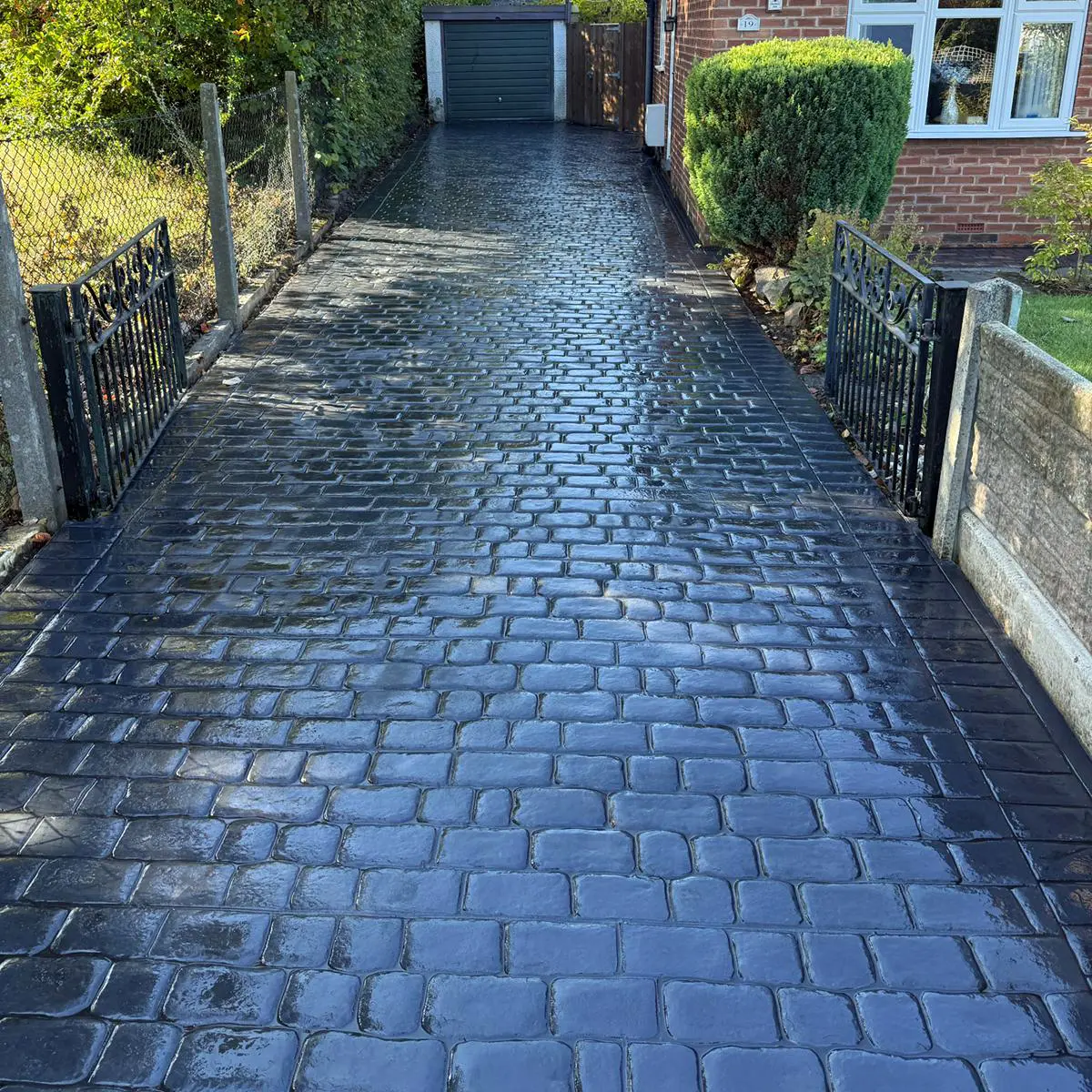 Stockport-Driveway-Installation-Country-Cobble-Jet-Black-1 Stockport Driveway Installation Country Cobble Jet Black